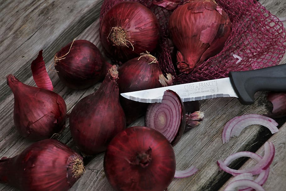 knife on onions close-up photo, acute, slicing, food, cook, nutrition, HD wallpaper