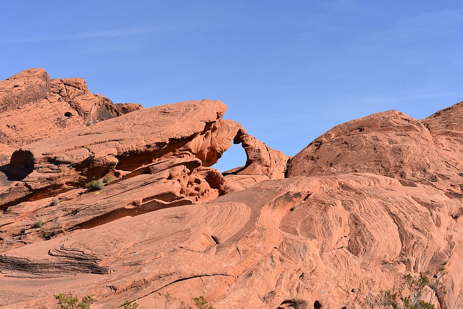 Arch in valley of fire, brown rocky mountain, desert, rock formation, HD wallpaper