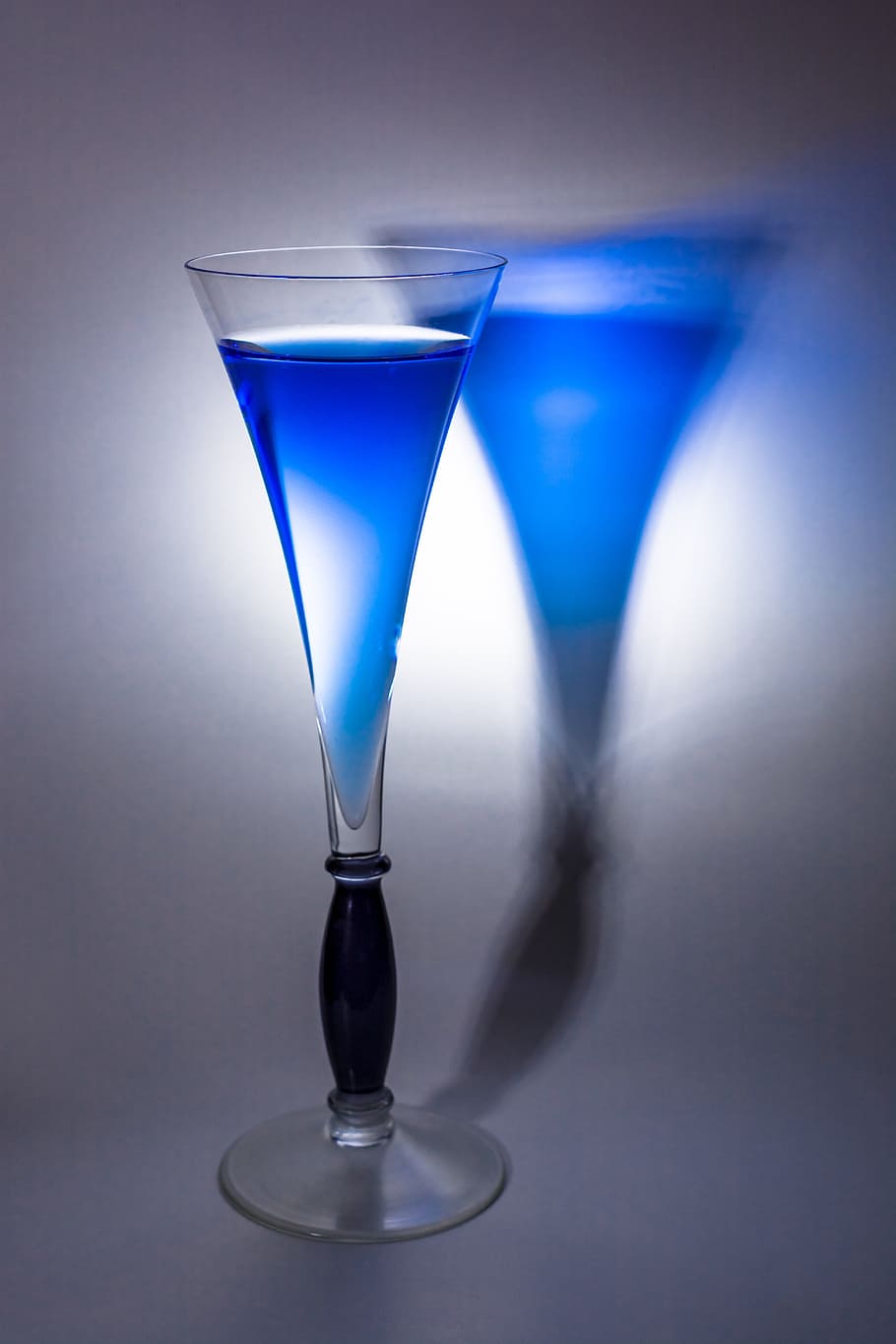 glass, drinking cup, light, shadow, martini glass, refreshment HD wallpaper