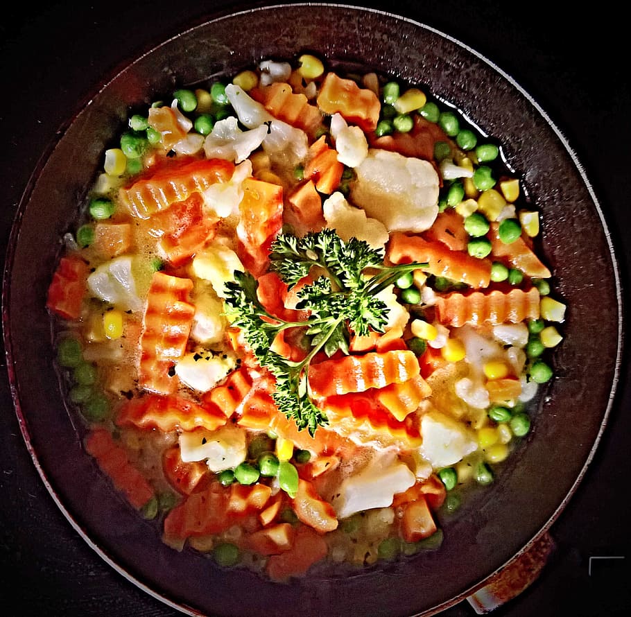 Mixed, vegetables, pan vegetables, carrots, peas, cauliflower HD wallpaper