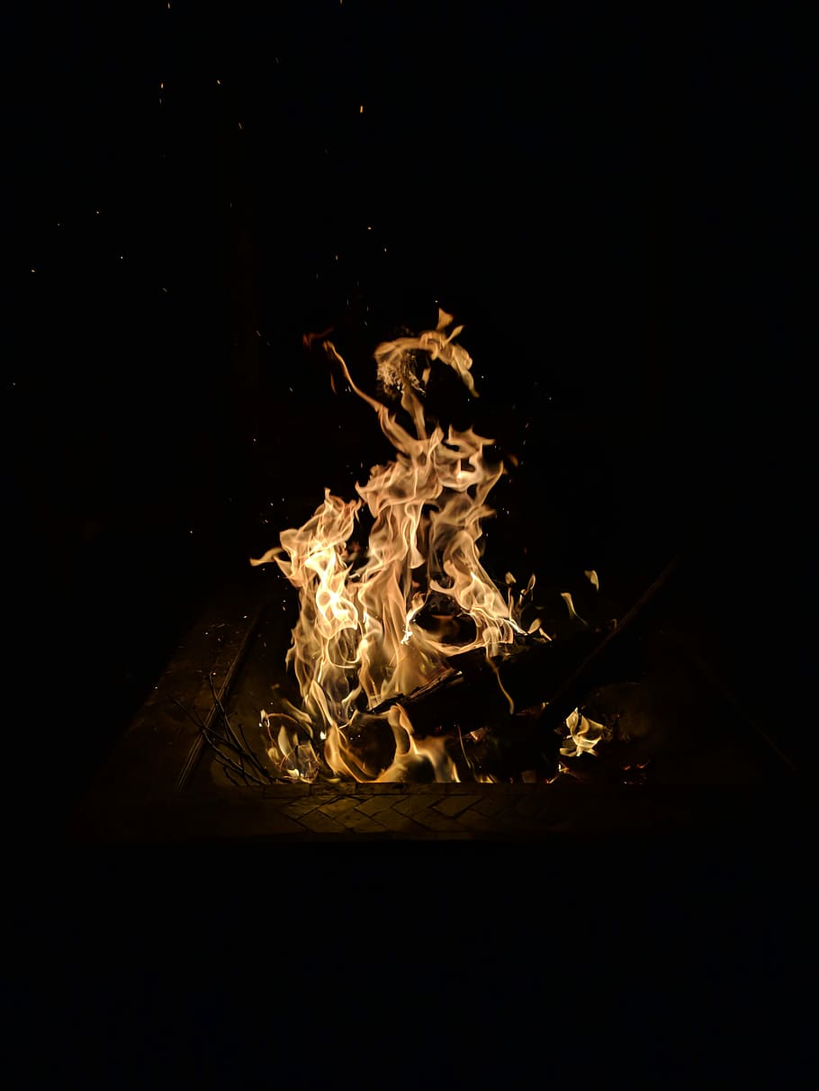 blazing bonfire, flamed fire pit, burning, fire - natural phenomenon HD wallpaper
