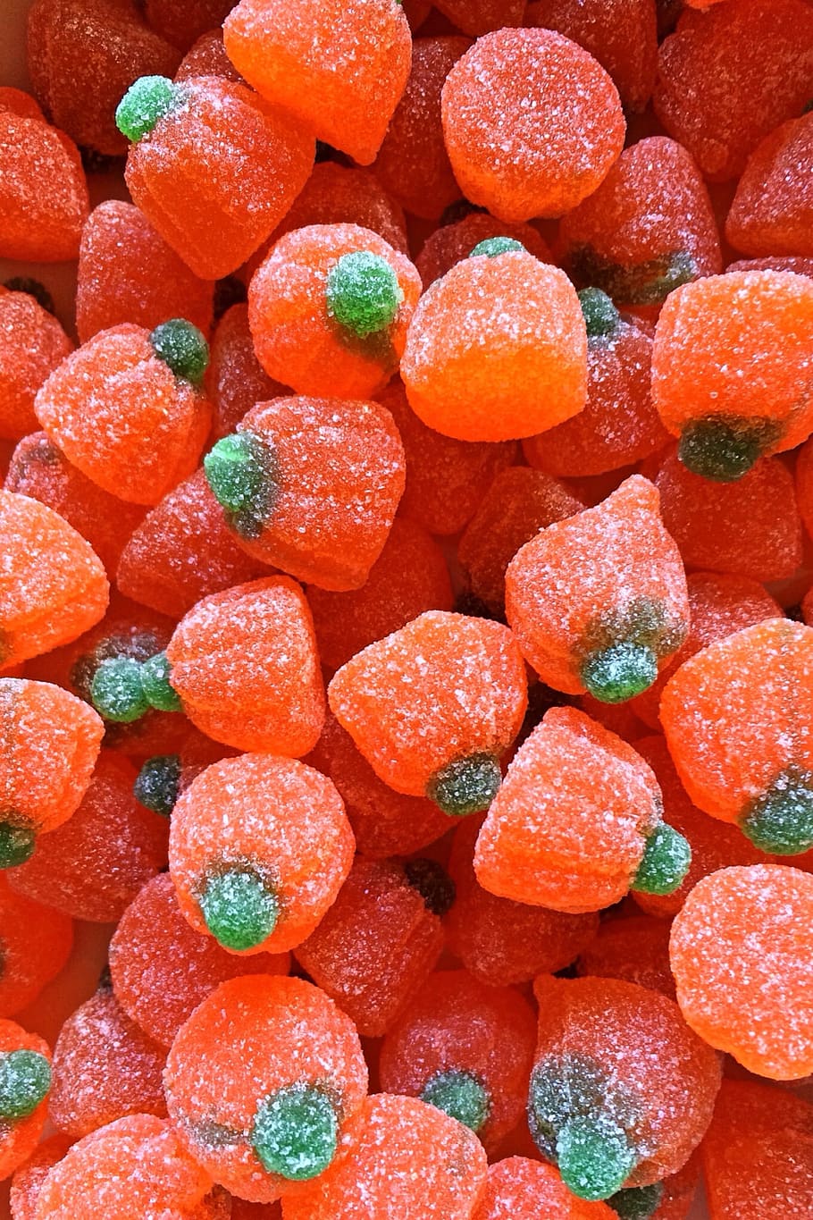 close-up photo of pumpkin jelly candies, Candy, Pumpkins, Halloween, HD wallpaper