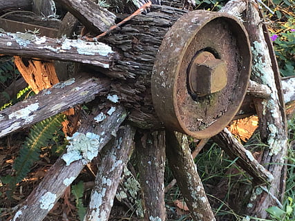 Wagon Wheel, Rustic, rustic wheel, old, antique, vintage, wooden HD wallpaper