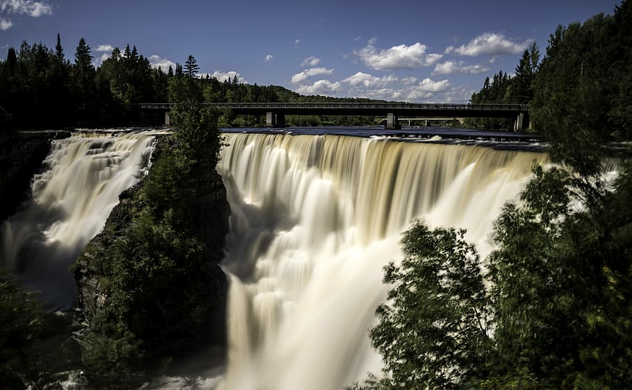 Beautiful Silky Waterfalls at Kakabeka Falls, Ontario, Canada, HD wallpaper