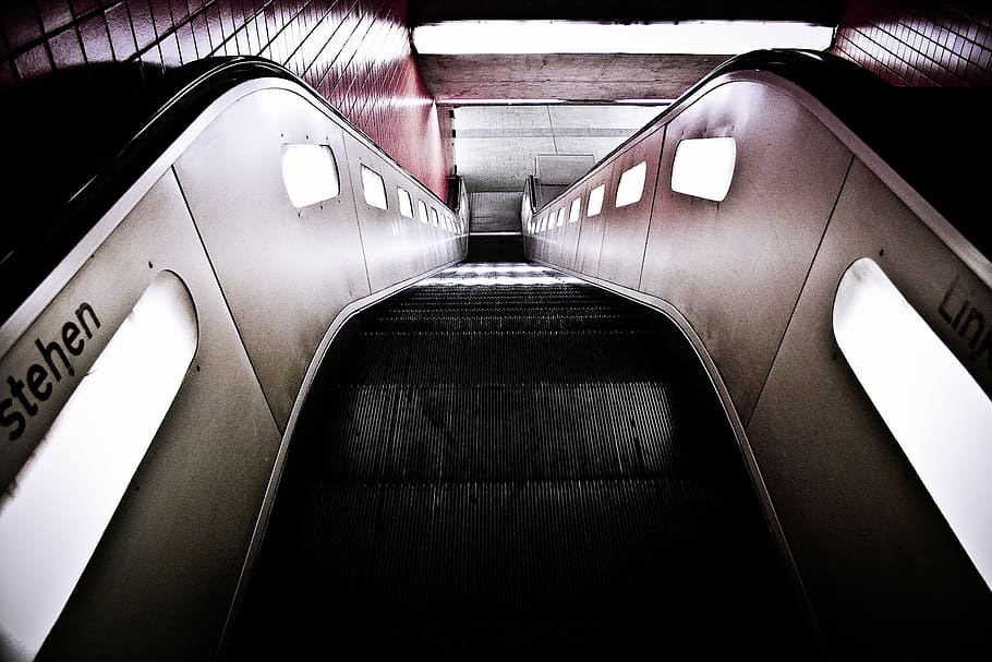 downstairs, escalator, underground, urban, transportation, modern, HD wallpaper