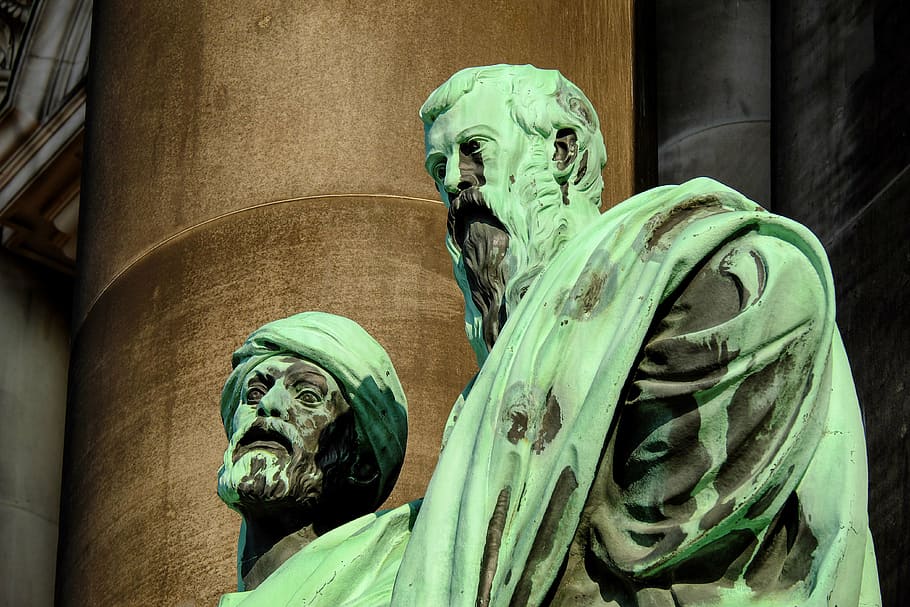 close-up photography of two man wearing green suit statue, sculpture HD wallpaper