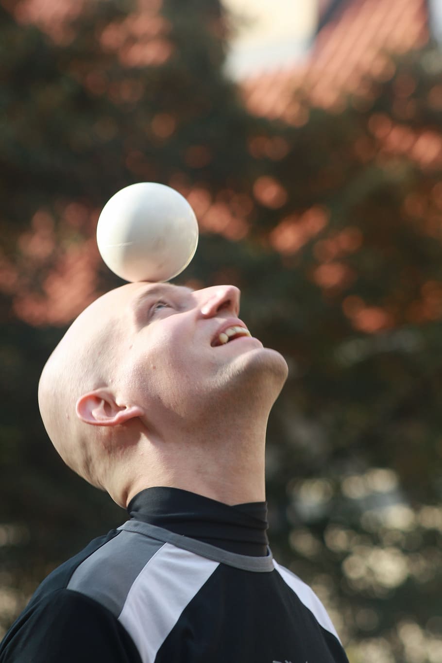 sphere, glass, hands, juggler, wizard, artista, one person HD wallpaper