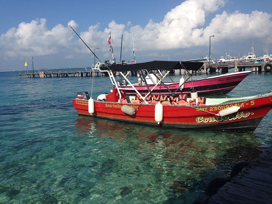 red motorboat in sea, Isla Mujeres, Mexico, Riviera Maya, fishing, HD wallpaper