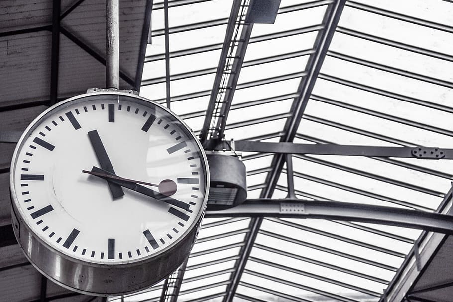 round white and gray analog clock at 11:19, departure, time HD wallpaper