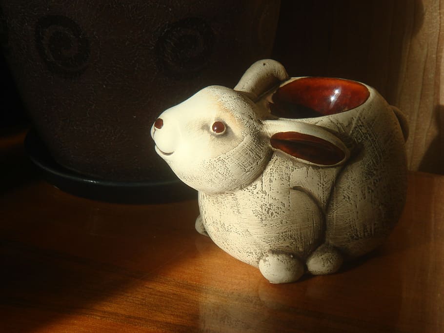 hare, rabbit, candlestick, ceramic rabbit, fragrance, shadow HD wallpaper