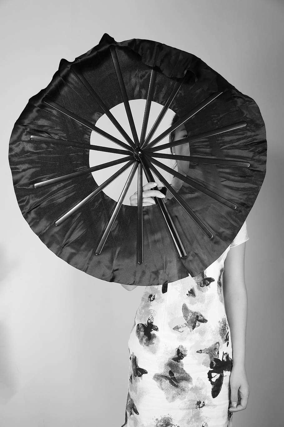fan, classical, cheongsam, beauty, one person, umbrella, real people
