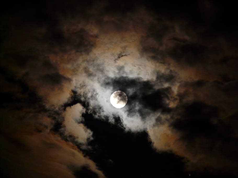 moon covered in clouds, moonlight, pale, night, darkness, gloomy HD wallpaper