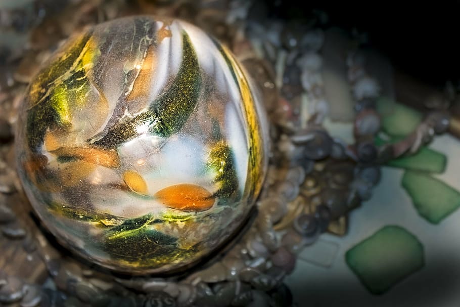 glass, blown, green, pattern, shiny, colourful, crystal, golden HD wallpaper