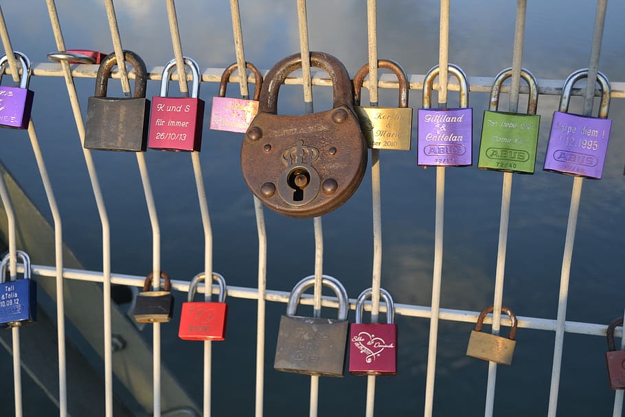 security, hang, padlock, close, secure, iron, bridge, love castle HD wallpaper