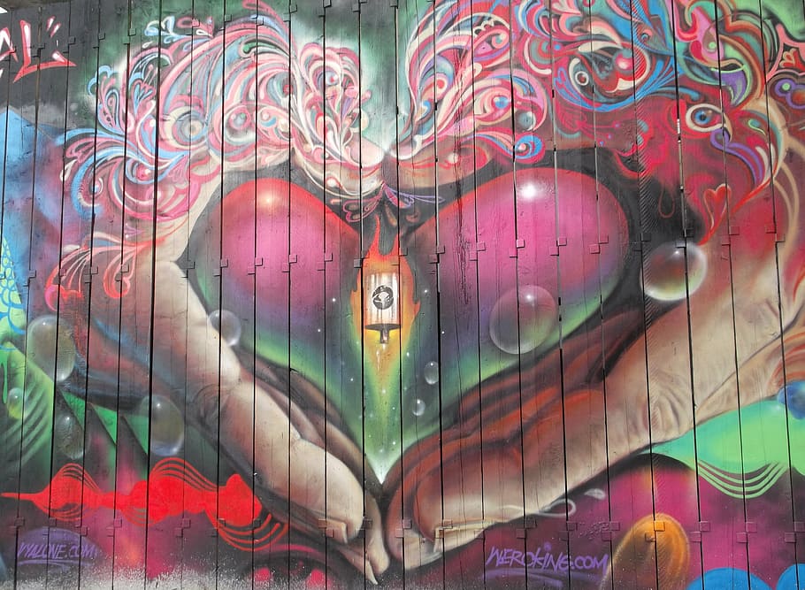 hand heart wooden wall, graffiti, street art, love, cool, urban, HD wallpaper