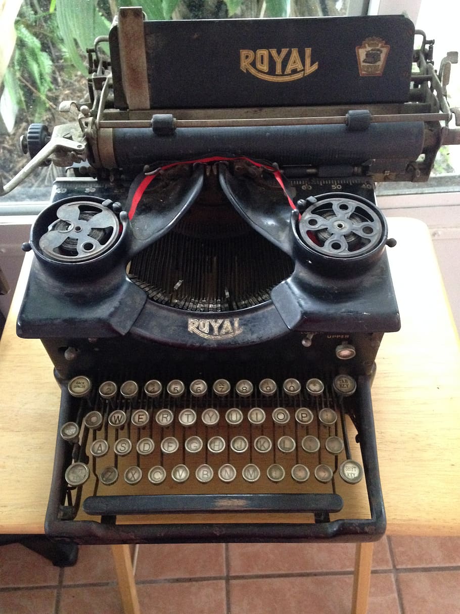 typewriter, antique, nostalgia, retro styled, technology, no people HD wallpaper