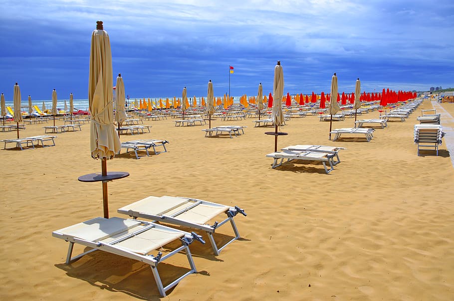beach, parasol, sun loungers, sand, holiday, water, marine, HD wallpaper