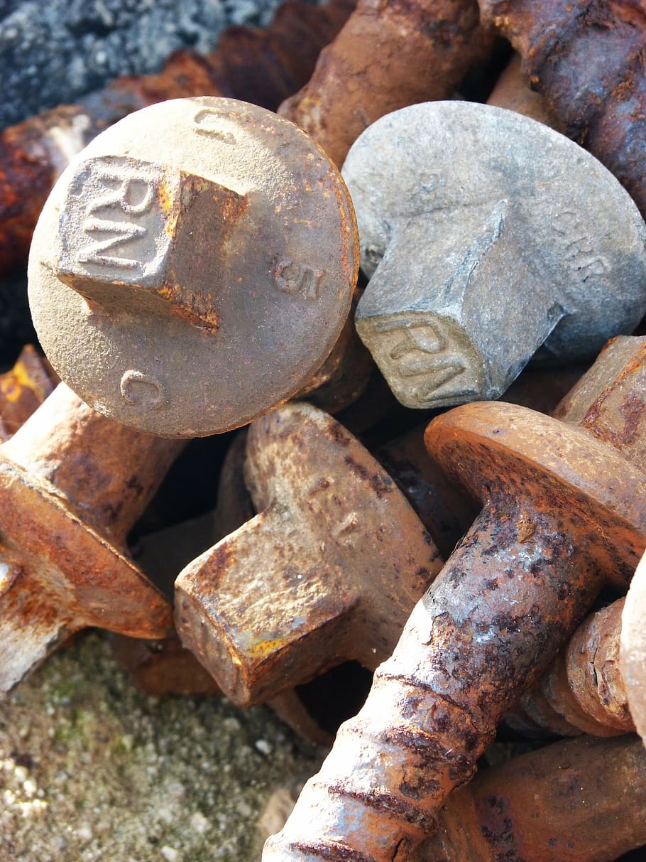 screws, pathways, train, sleepers, oxide, rusty, metal, close-up HD wallpaper