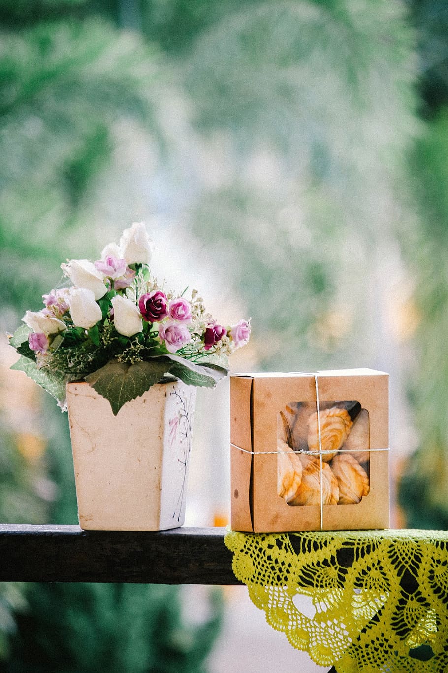 gift, box, cookie, food, flower, vase, flowering plant, fragility HD wallpaper