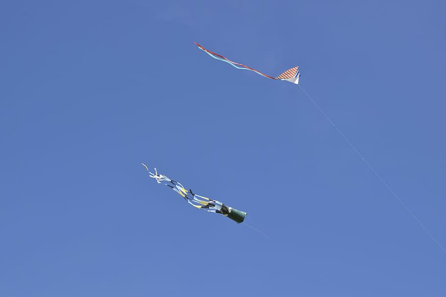 kites, sky, game, flying, nature, airplane, air vehicle, clear sky HD wallpaper