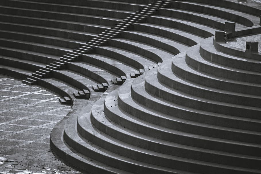 grayscale of concrete stairs, grayscale photo of staircase, pattern HD wallpaper