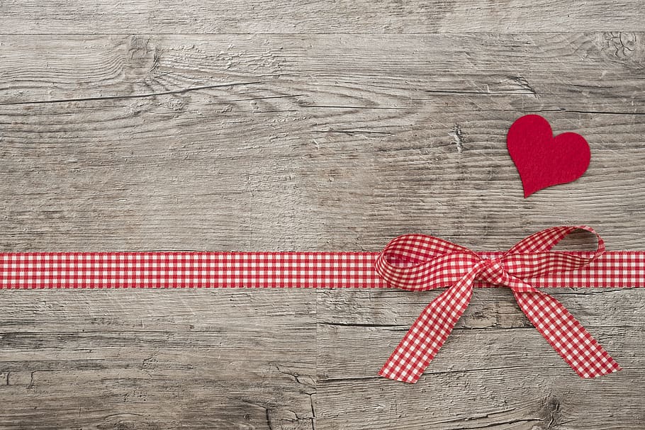 white and red checked pattern ribbon, map, postcard, greeting HD wallpaper