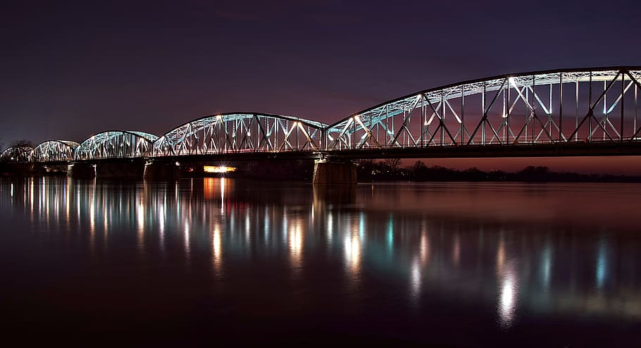 lit bridge on body of water, toruń, wisla, night, the highlighted HD wallpaper