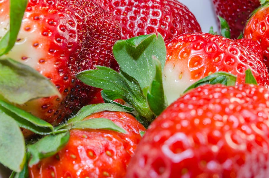 strawberries, fruit, tasty, red, sweet, food, delicious, vitamins, HD wallpaper