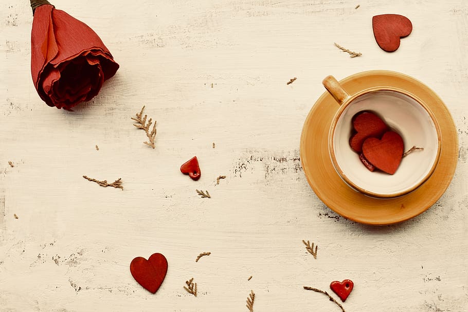 HD wallpaper: desktop background, coffee table, romance, love, hearts,  romantic love | Wallpaper Flare