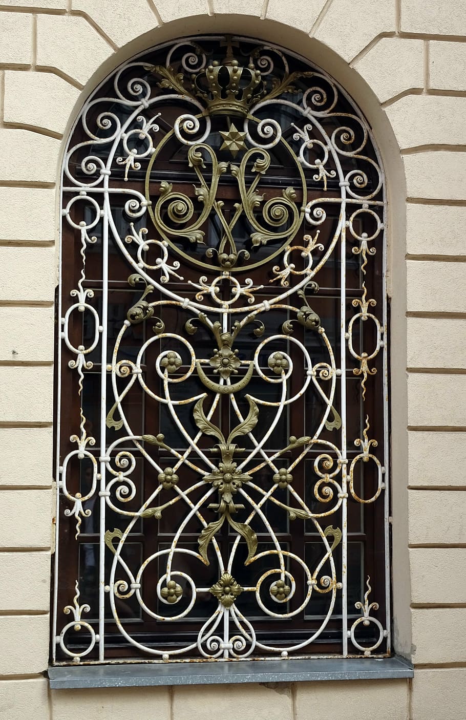 window, old, europe, vilnius, lithuania, metal, brick, decorative HD wallpaper