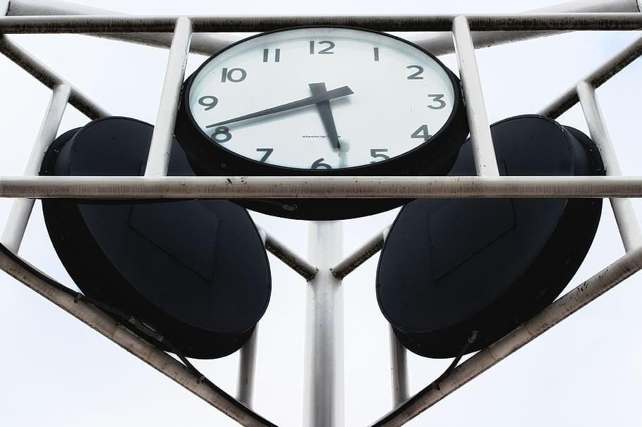 clocks, time, watch, hour, minute, second, circle, sign, white HD wallpaper