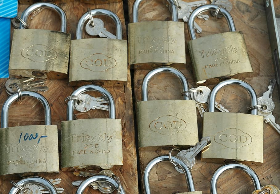 Castle, Security, Locks, locks to, in a row, day, no people HD wallpaper