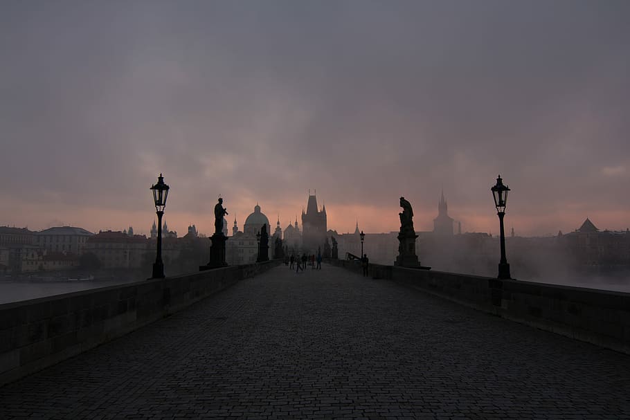 empty road, group of people in concrete bridge, dark, dusk, prague HD wallpaper