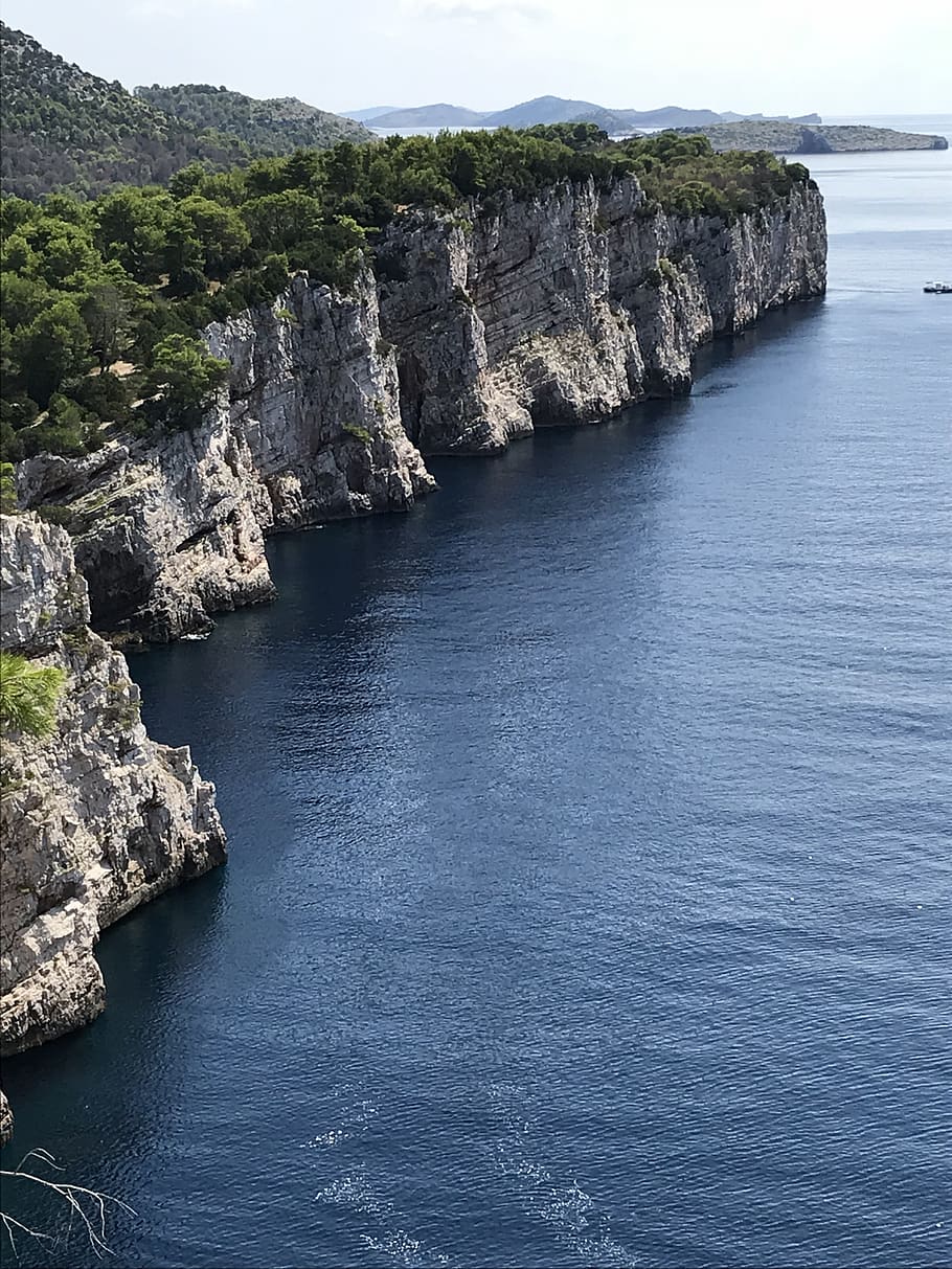 cliff, sea, landscape, water, scenics - nature, rock, beauty in nature HD wallpaper