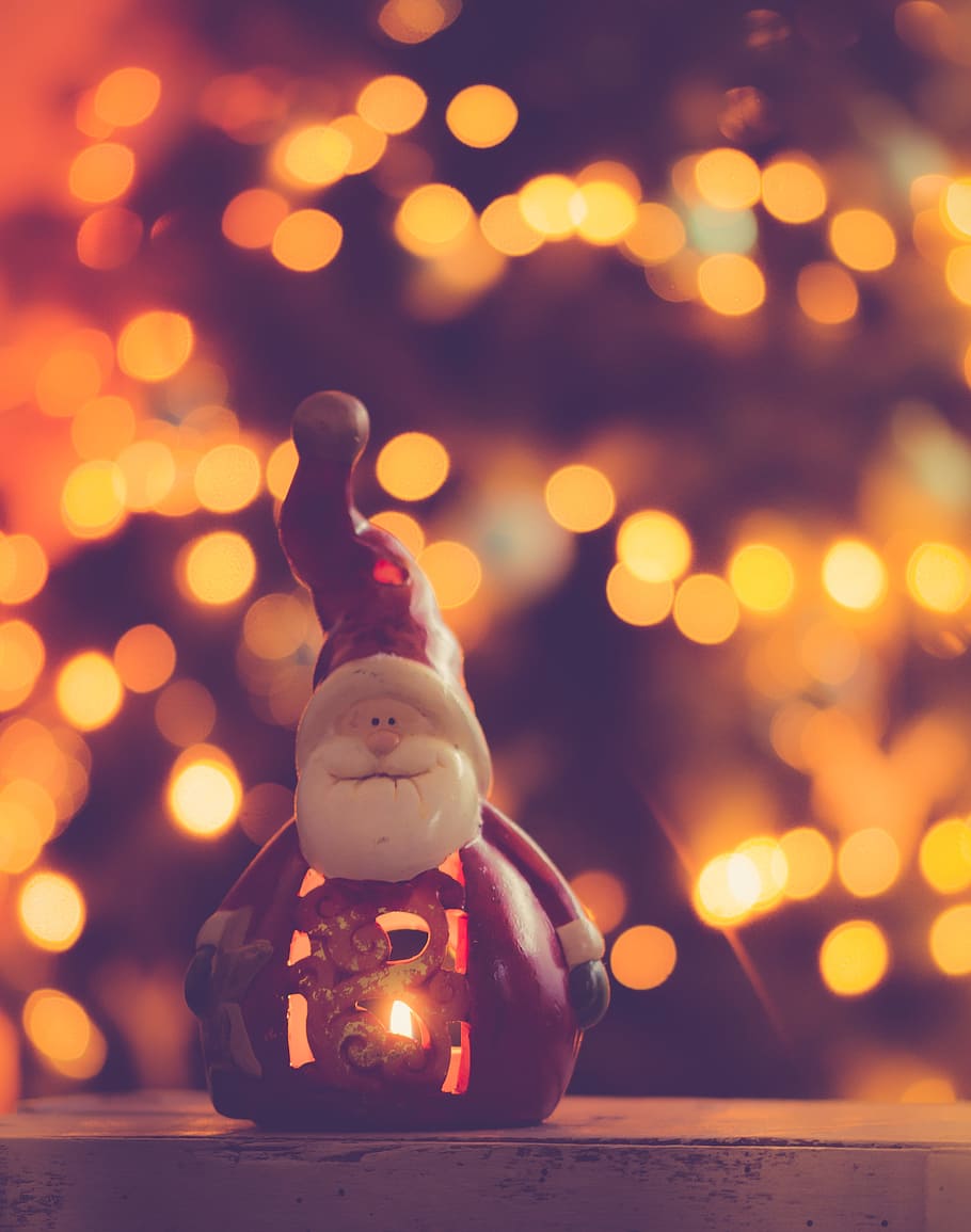 Red and White Ceramic Santa Claus Figurine, background, blur HD wallpaper