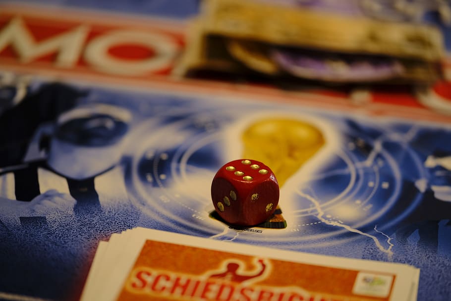board game, play, gesellschaftsspiel, monopoly, roll the dice