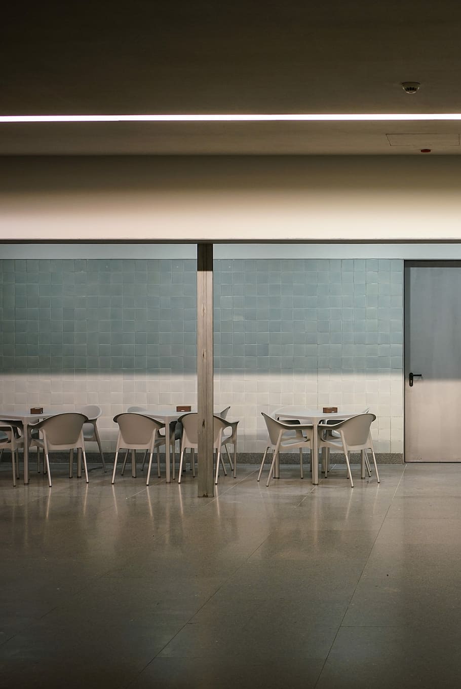 chairs and tables inside establishment, white plastic armchair near table in room HD wallpaper