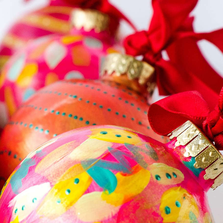 shallow focus photography of red bauble, selective focus photography of two pink and red baubles HD wallpaper