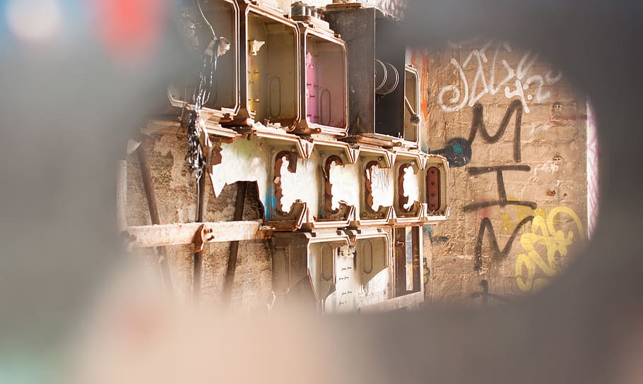 wall, hole, blur, architecture, selective focus, building exterior HD wallpaper