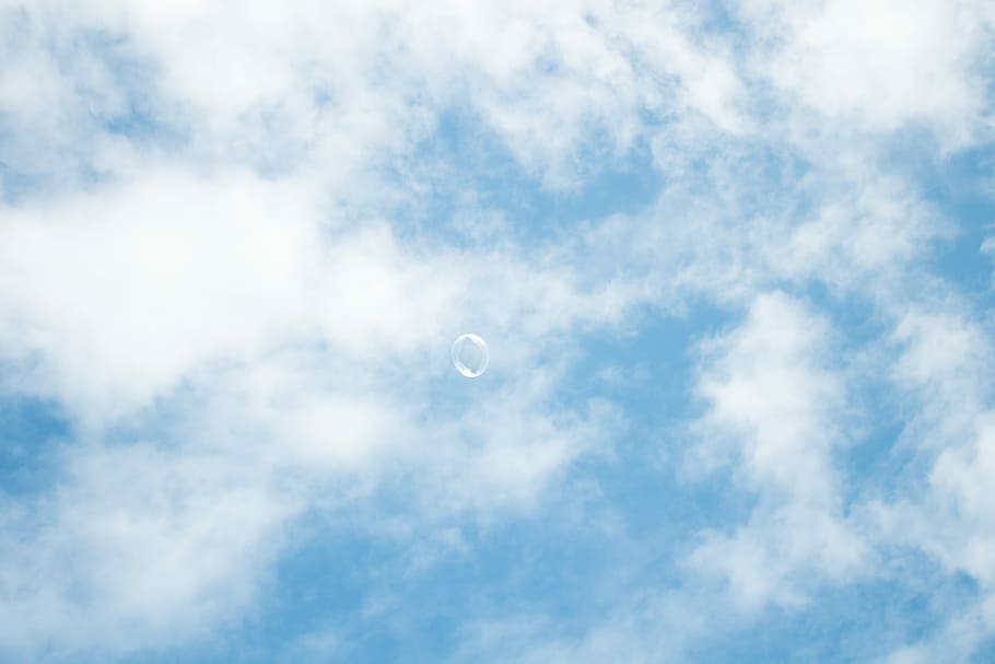 white cloudy sky during daytime, scenery of cloudy sky, bubble HD wallpaper
