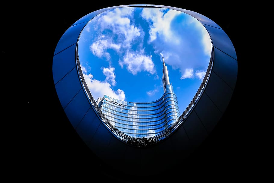 worm's eye view gray steel building, low angle photography of building HD wallpaper