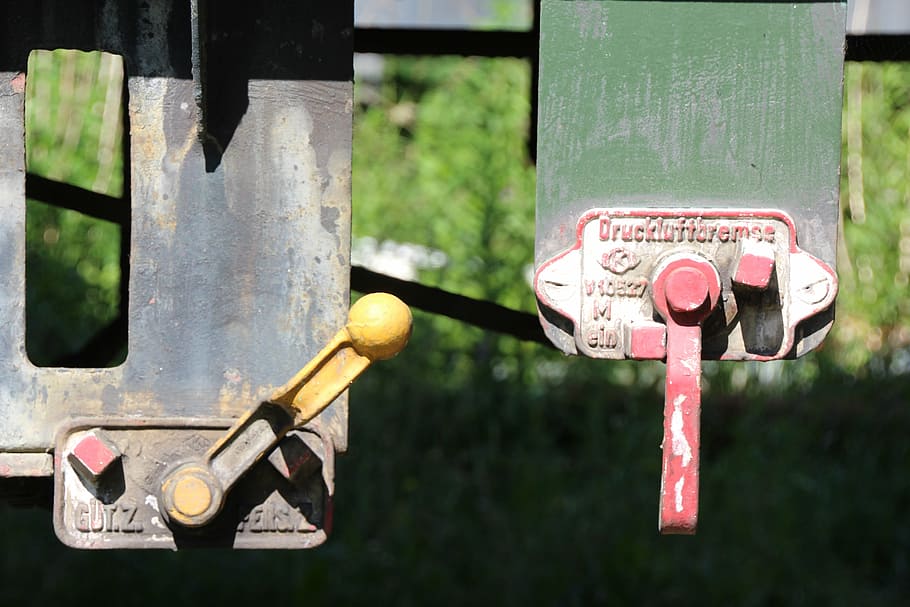 wagon, db, lever, railway, focus on foreground, no people, day HD wallpaper