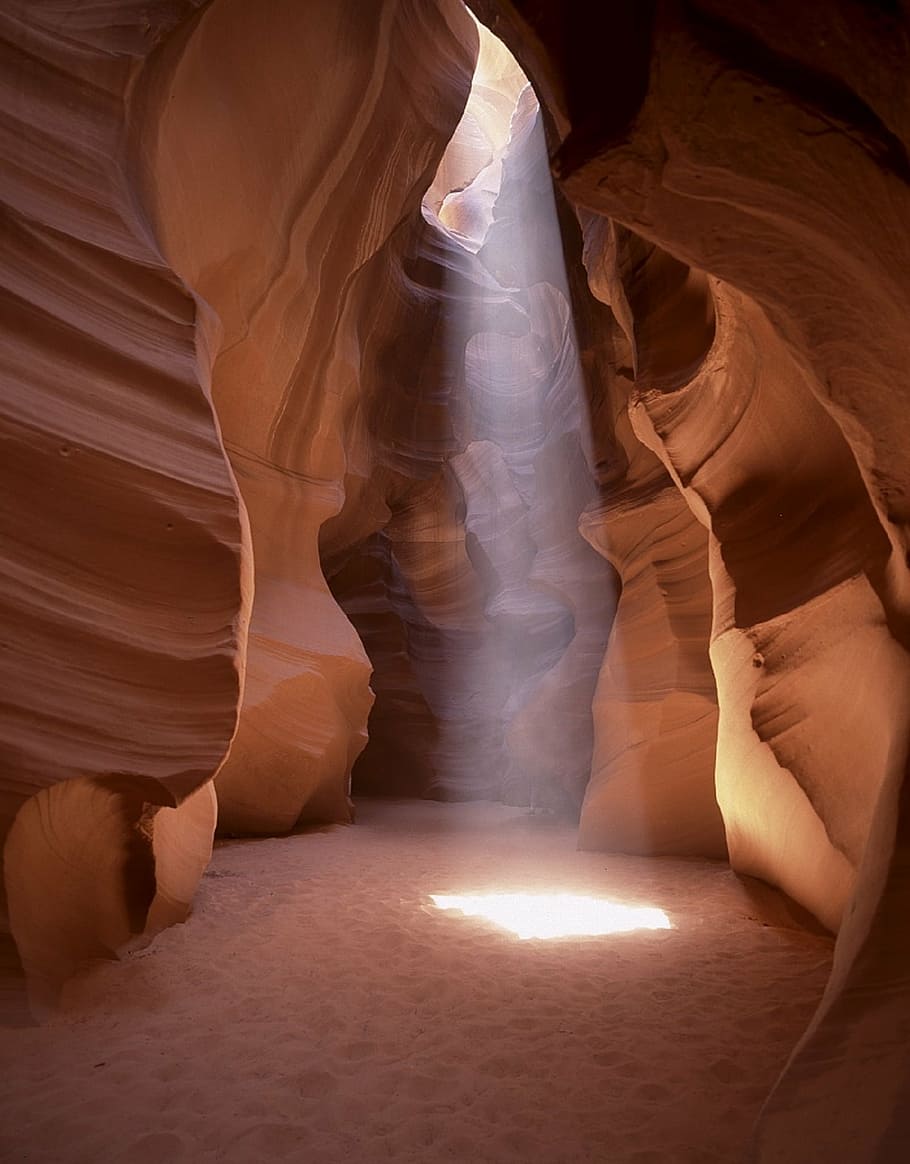 Arizona cave during daytime, sandstone, light, page, rock, light shaft, HD wallpaper