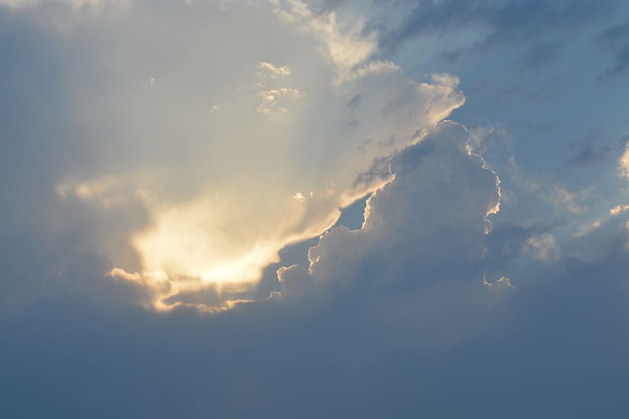sunlight piercing through clouds, cloud formation, thundercloud HD wallpaper