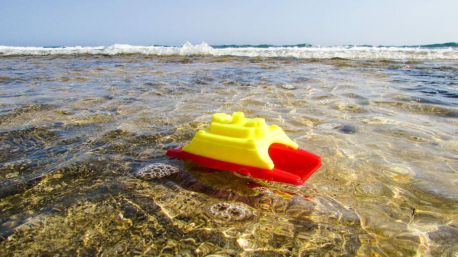 Toy, Plastic, Beach, Bubbles, Colorful, sea, sand, water, nature HD wallpaper