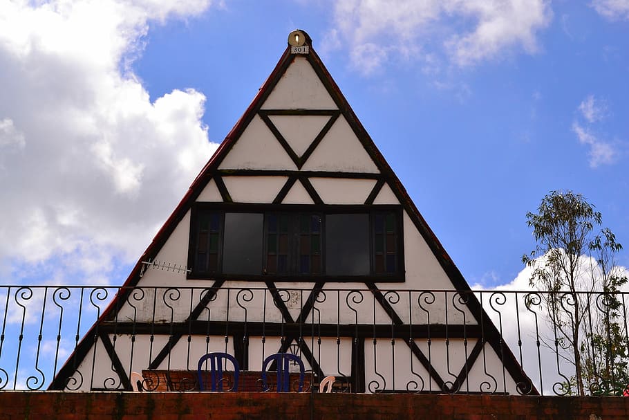 Sky, House, Architecture, triangle shape, built structure, cloud - sky HD wallpaper