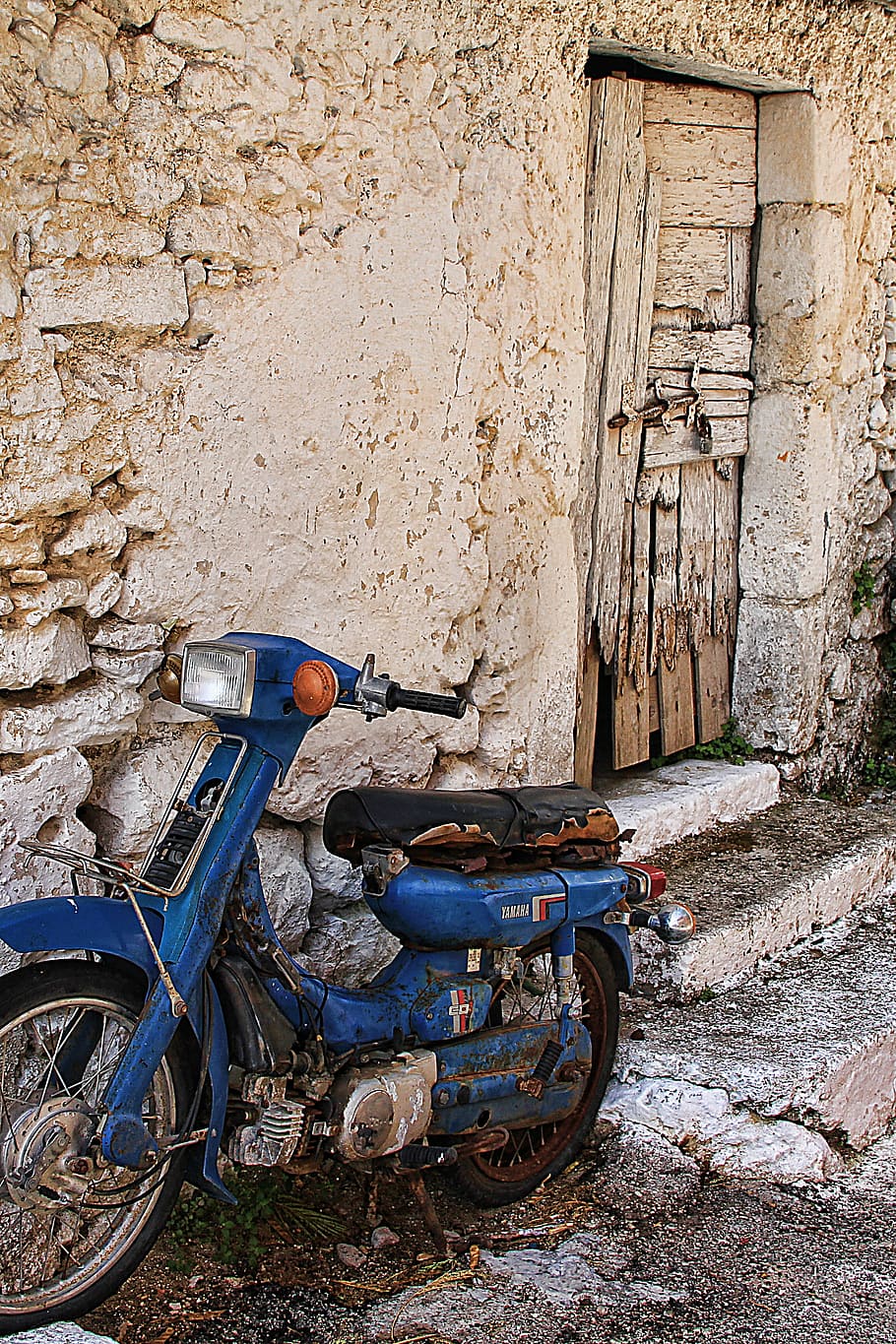 motorcycle, wall, old, lapsed, wreck, old town, door, spotlight HD wallpaper