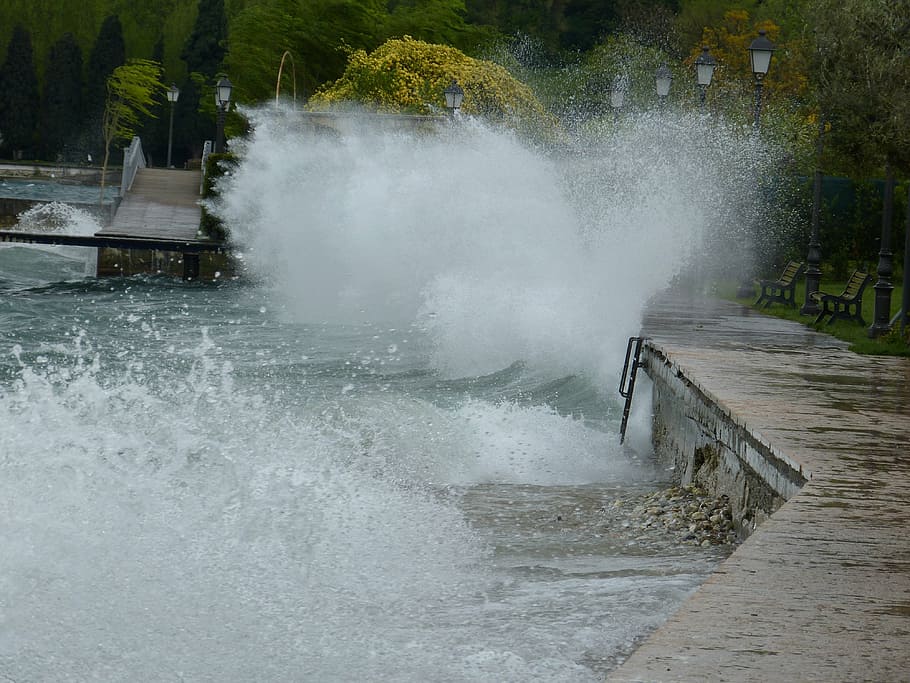 water, web, wave, wet, inject, cold, slippery, spray, stormy HD wallpaper