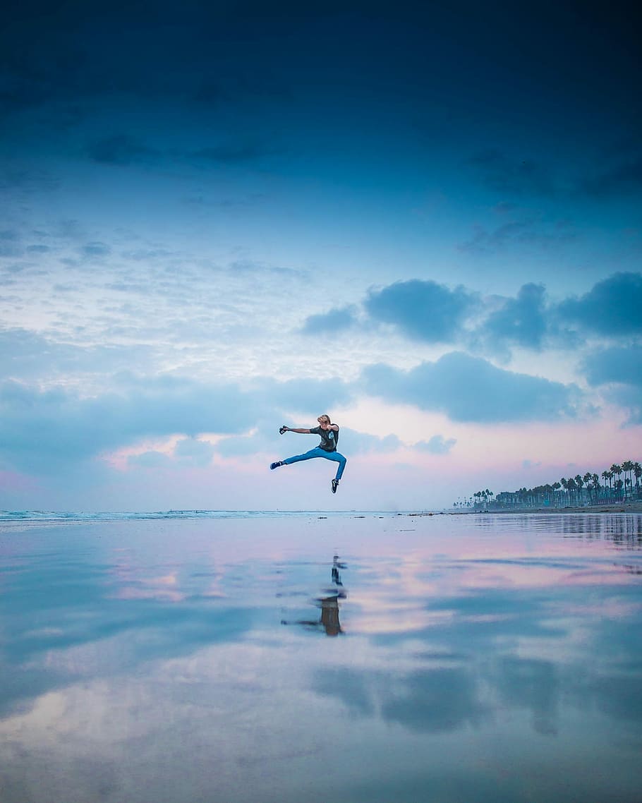 caleb, man jumping above water during daytime, sunset, sunrise HD wallpaper