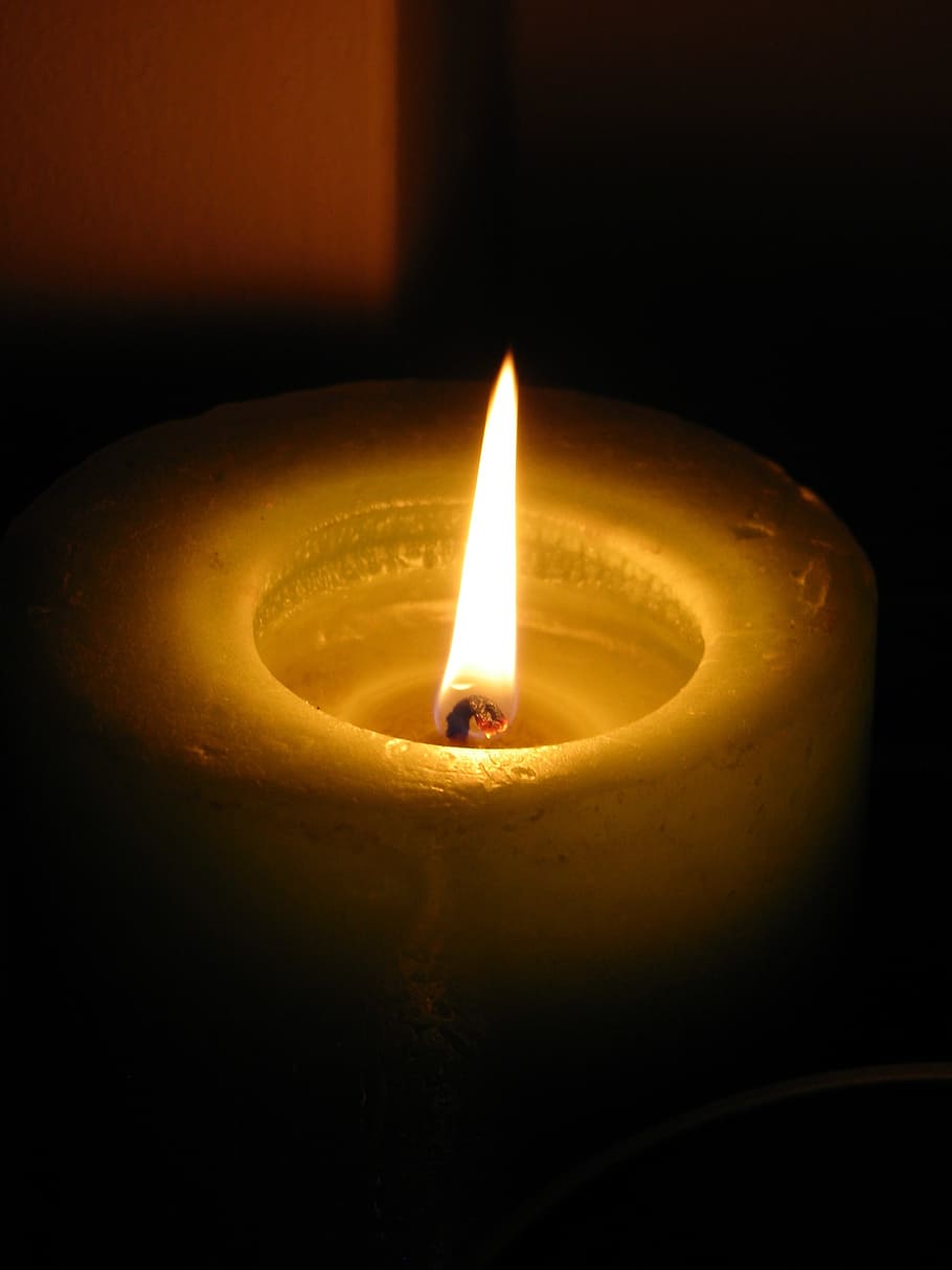 candle, dark, flame, candlelight, fire, night, glowing, wax HD wallpaper